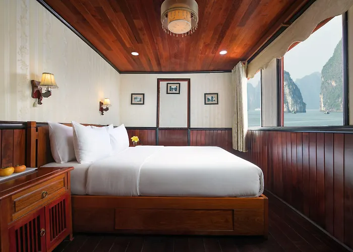  Garden Peak Cruise Hạ Long
