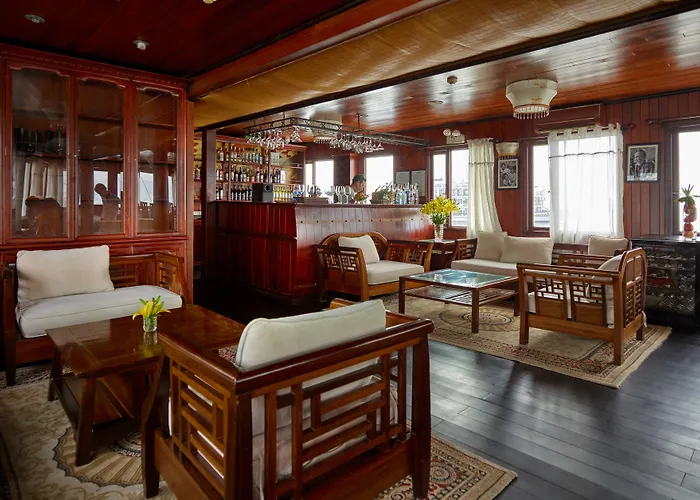 Garden Peak Cruise Hạ Long