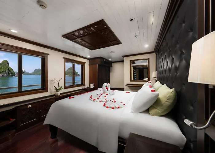 Garden Peak Cruise Hạ Long